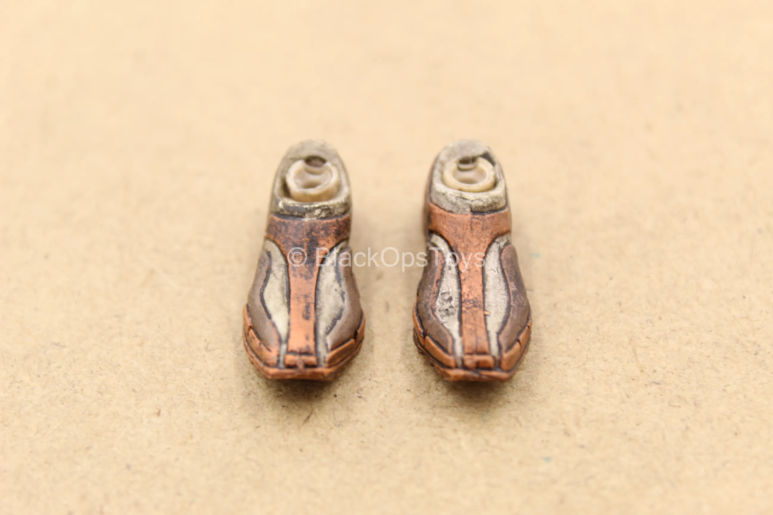 1/12 - Heavy TK - Weathered Orange Shoes (Peg Type)