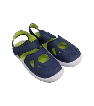 Adidas Sandals 7Y (EU32)