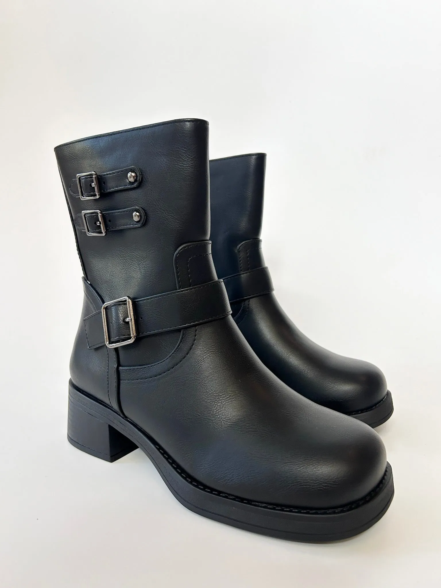 Moto Moment Boots