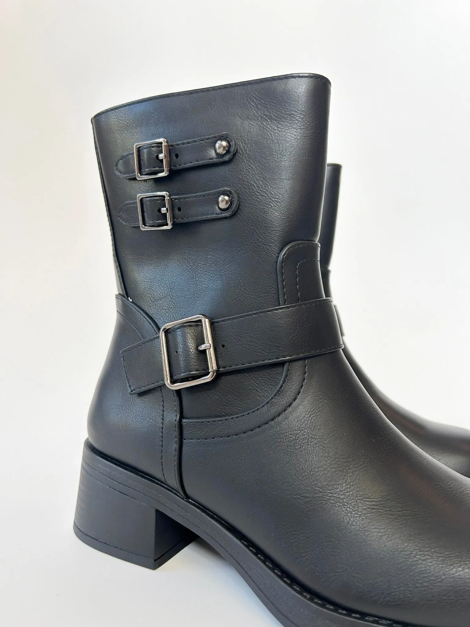 Moto Moment Boots