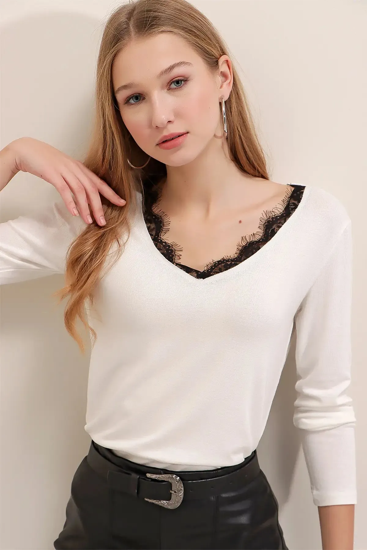 Peekaboo Lace Off White Top