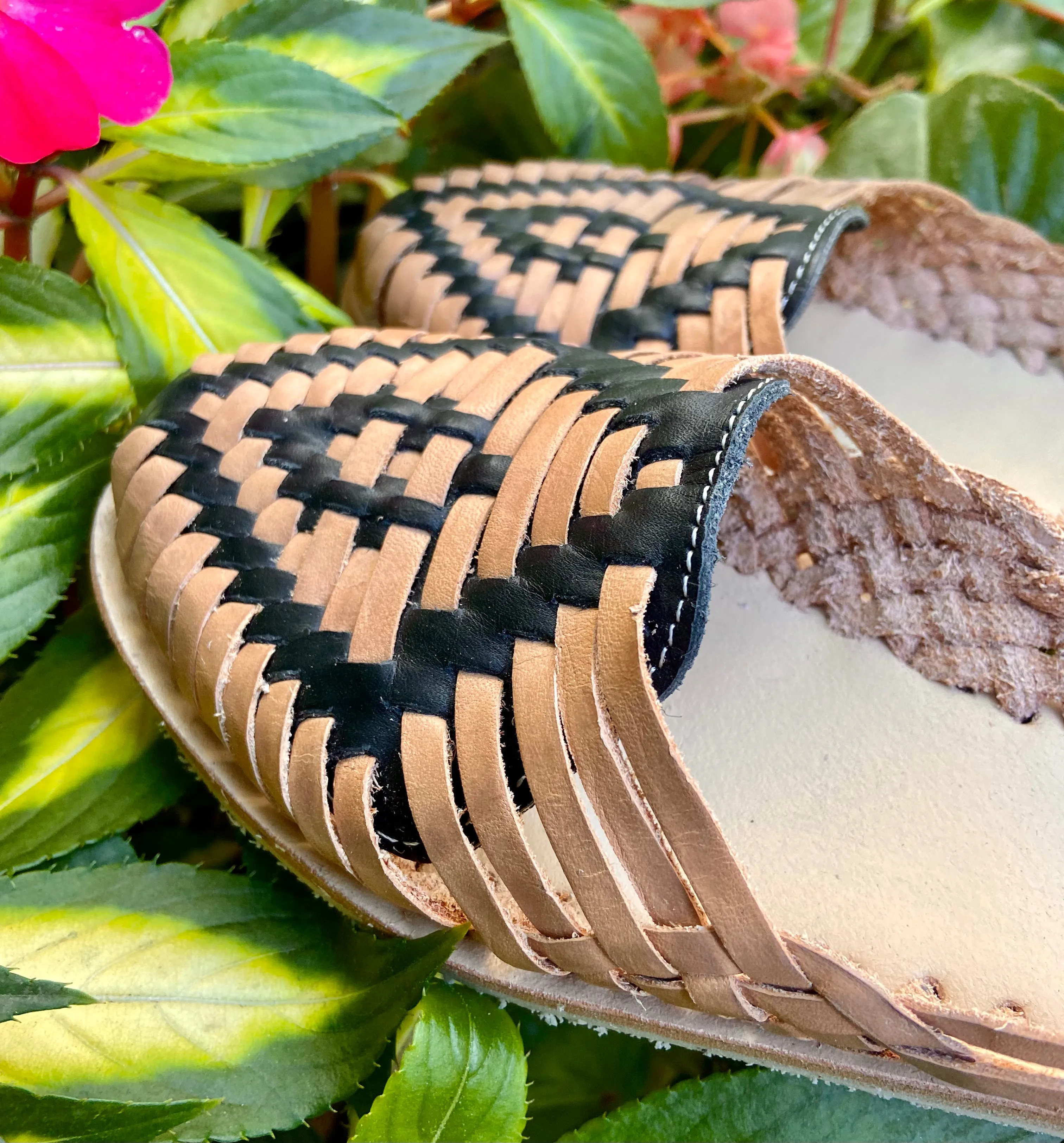 Women’s Mexican Huarache Sandals -- Tan & Black Leather